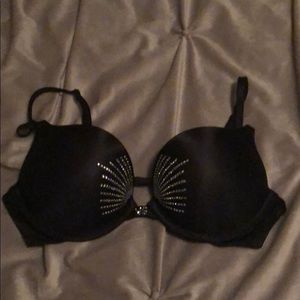 Victoria’s Secret miraculous plunge bra